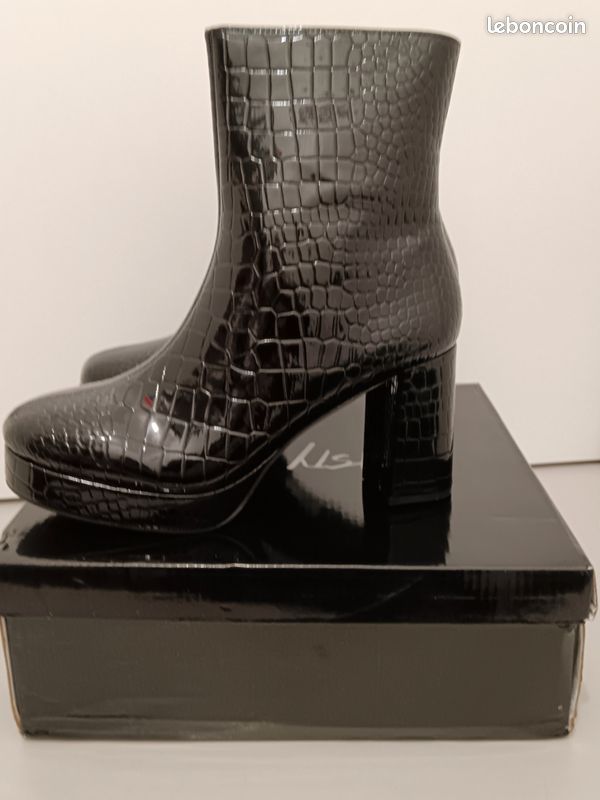 Bottines femme pointure 39 marque Nasty Gal neuf avec étiquette (image 2)
