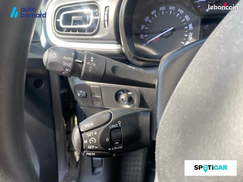 Citroen C3 1.2 PureTech 110ch S&S Shine EAT6 (image 16)