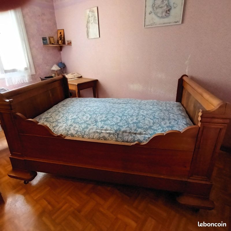 A vendre lit de coin en merisier 120×180 (image 1)