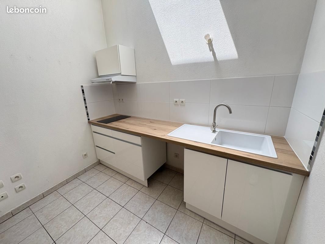 Appartement 1 pièce 32 m² · à Tallard · 32 m² · 400 €