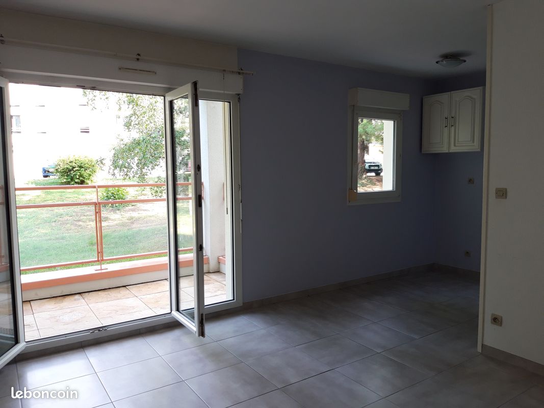 Studio 32 m2 + parking (image 2)