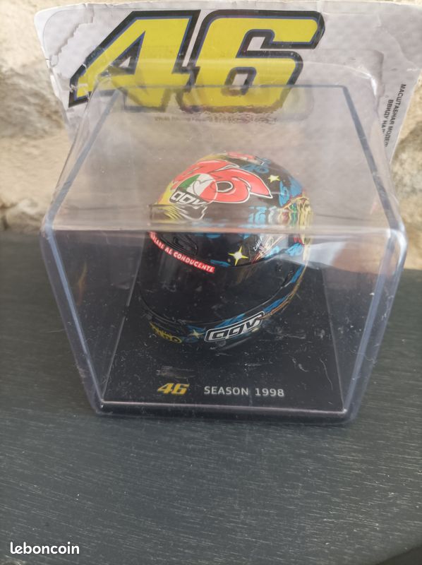 Lot 3 Casques Valentino Rossi 1/5 - Altaya Saison 1998 - Collection