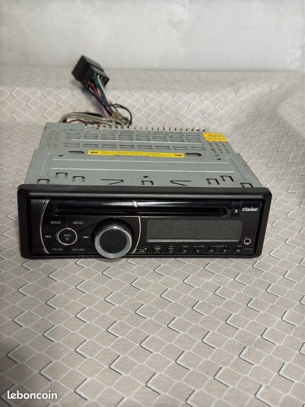 Poste radio/CD Clarion (image 1)