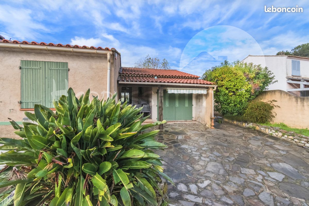 Appartement 4 pièces 101 m² · à Hyères · 101 m² · 1 600 €/mois