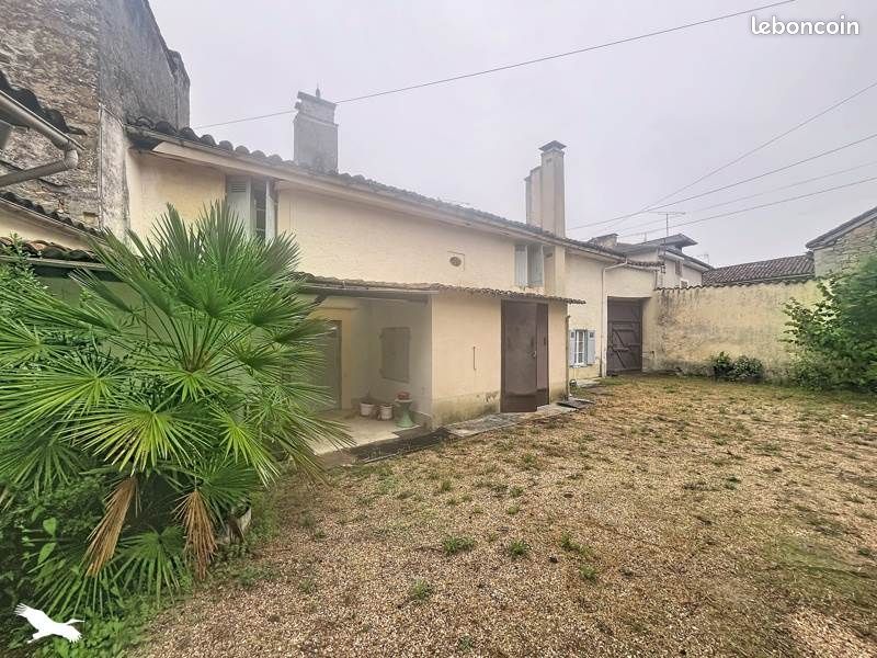Maison 8 pièces 169 m² · à Corgnac-sur-l'Isle · 169 m² · 61 600 €