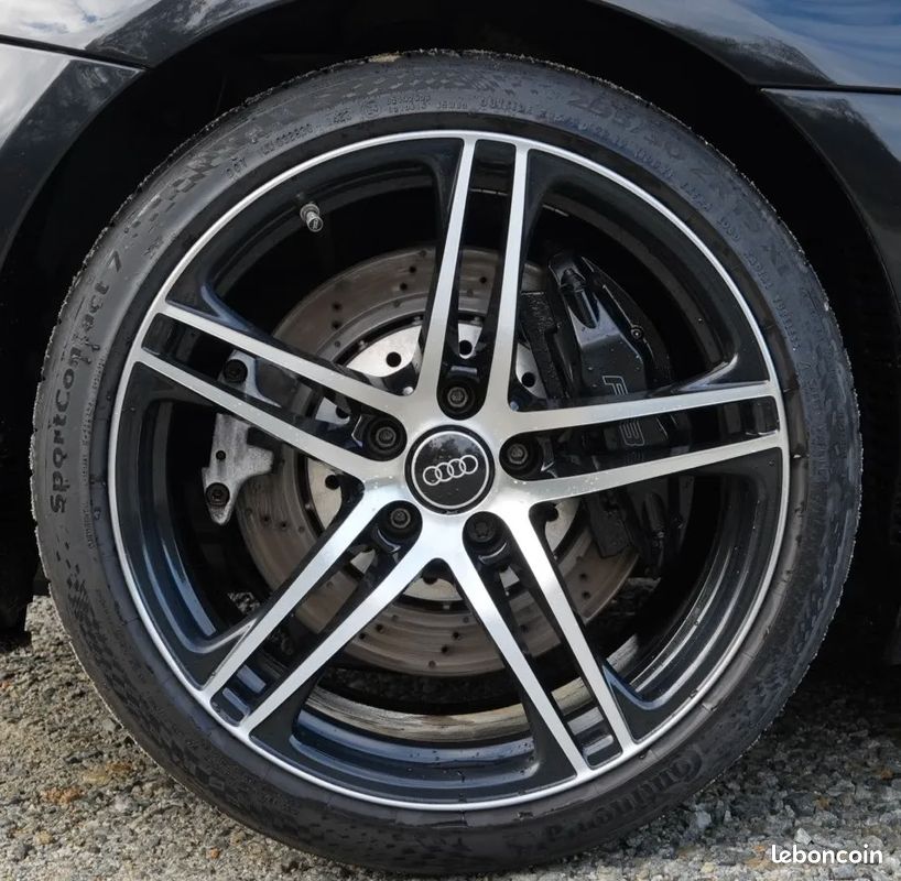 Audi R8 5.2 V10 FSI 525ch R tronic 6 - Suivi d'entretien / HiFi Bang&Olufsen / Caméra de recul / Pack Carbone / Maintien de charge (image 49)