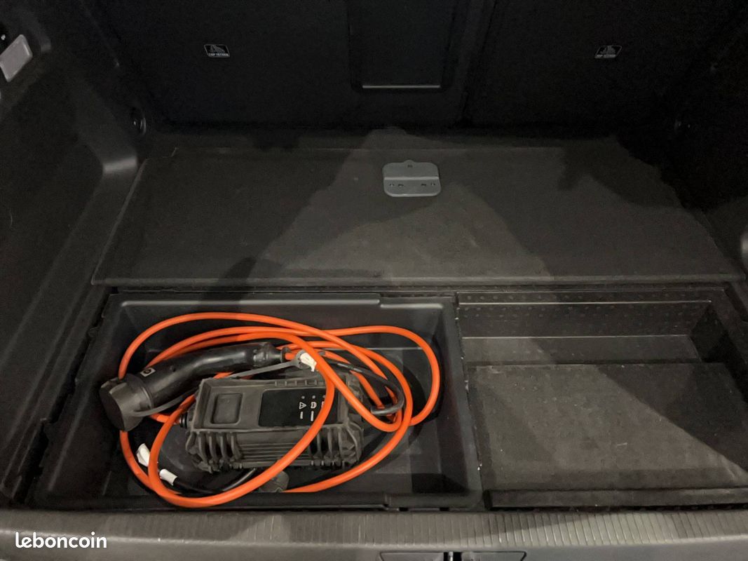 OPEL Grandland X Hybrid4 300 ch AWD BVA8 Ultimate (image 13)