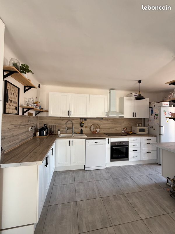Appartement 4 pièces 87 m² · à Port-de-Bouc · 87 m² · 157 000 €