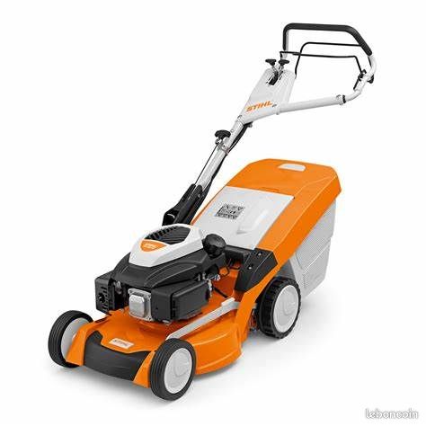 A vendre tondeuse stihl rm650vs (image 1)