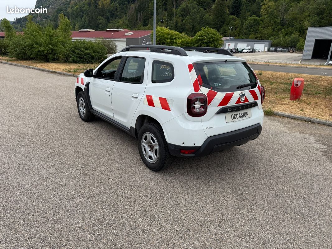 DACIA DUSTER 1.5 Blue dCi 115 4x4 Confort 12075 ht 2 places (image 3)