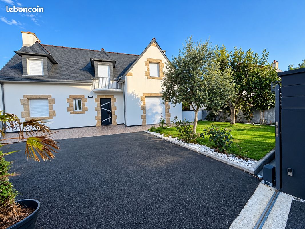 Maison 5 pièces 149 m² · à Pluguffan · 149 m² · 1 850 €/mois