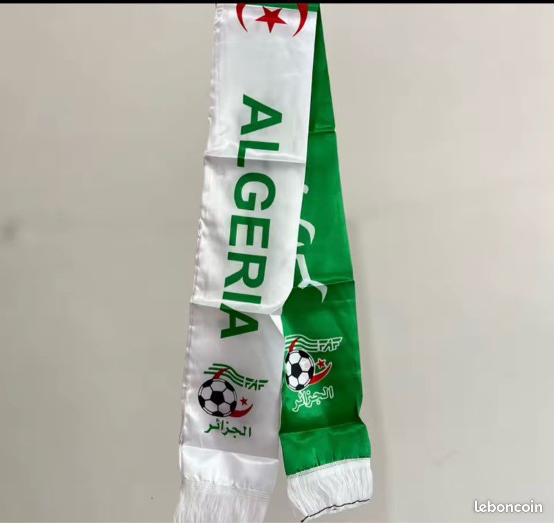 Écharpe Algérie (Algeria Scarf) – Drapeau Vert Et Rouge – Neuve