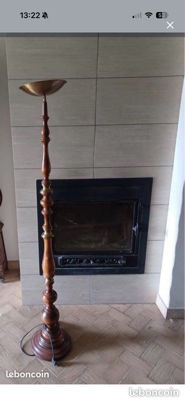 Lumière en bois (image 1)