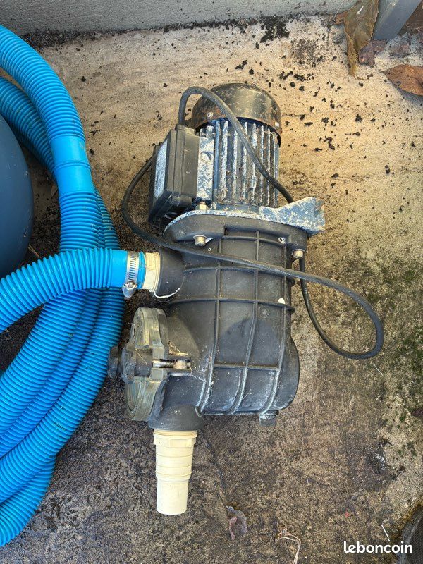 Pompe pour piscine ou puit (image 2)