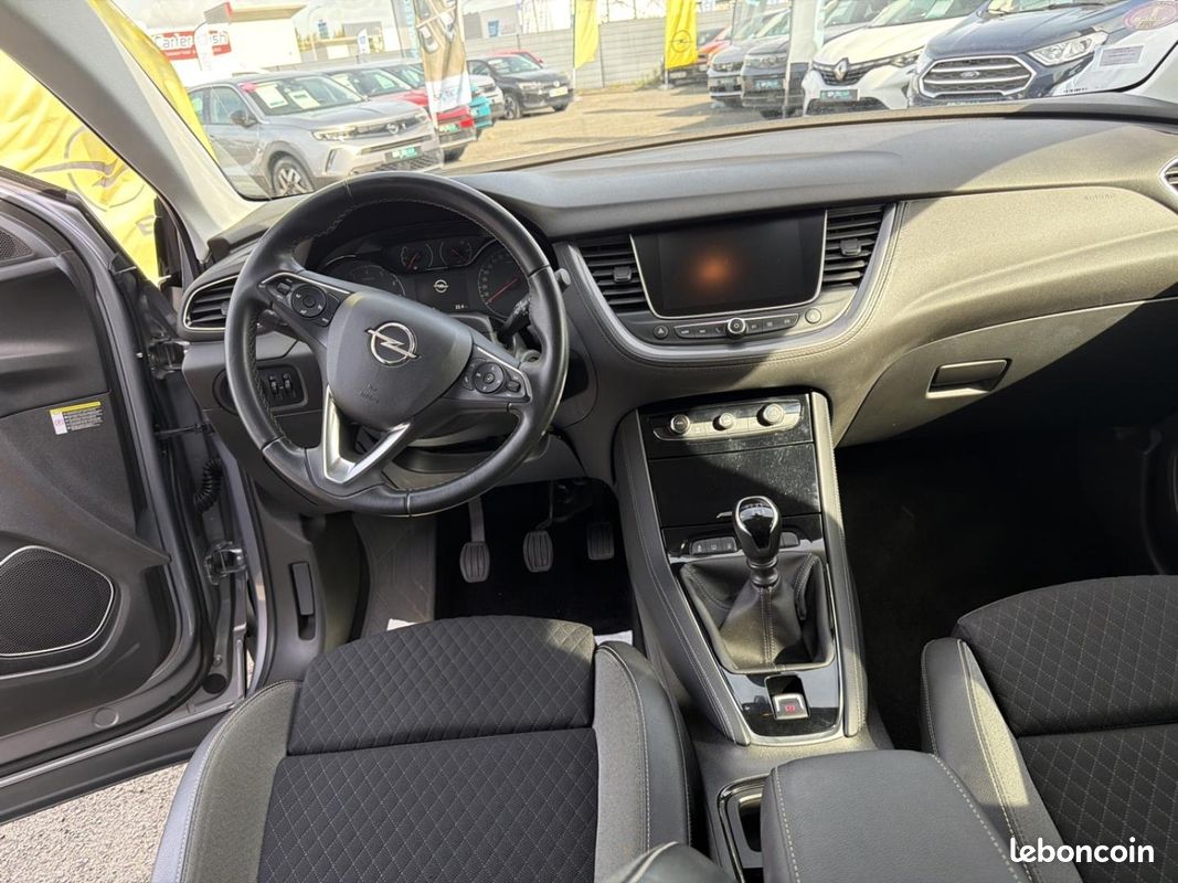Opel Grandland X 1.2 Turbo 130ch Design Line (image 10)