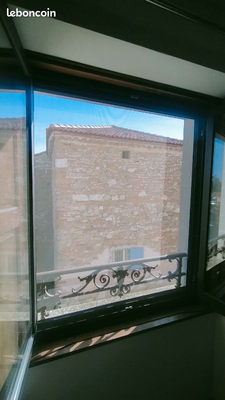 Moustiquaire à enroulement (image 1)