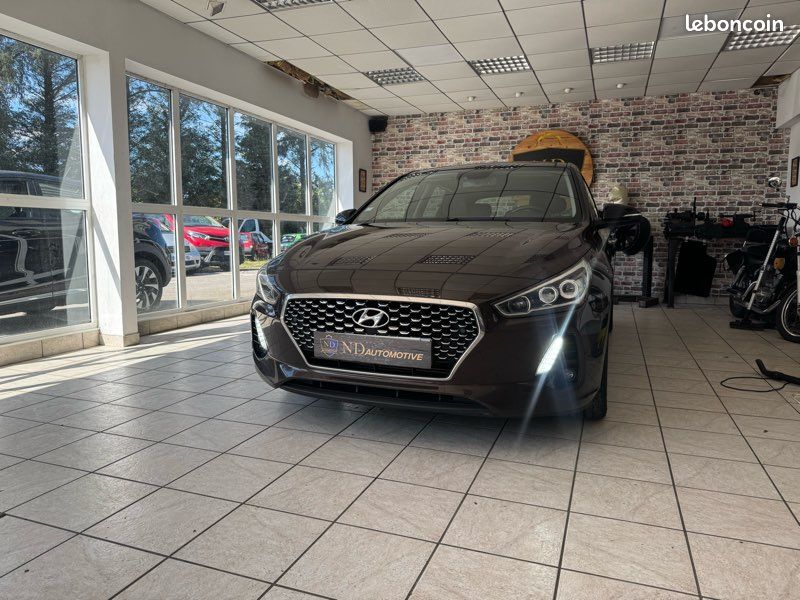 Hyundai i30 1,6 crdi 136cv (image 1)