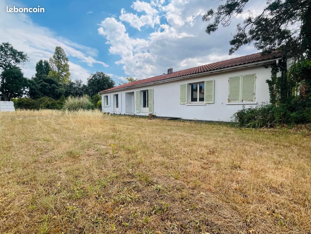Maison 5 pièces 157 m² · à Saint-Xandre · 157 m² · 316 500 €