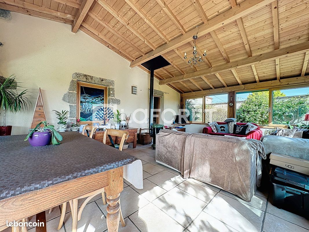 Propriété 6 pièces 144 m² - Glénay 79330 (image principale 8)