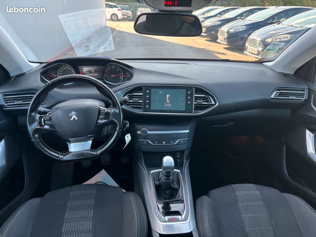 PEUGEOT 308 SW 1.6 HDi 120ch ALLURE / GPS / Caméra / Bluetooth / Toit panoramique / 2016 / 228 946kms (image 5)