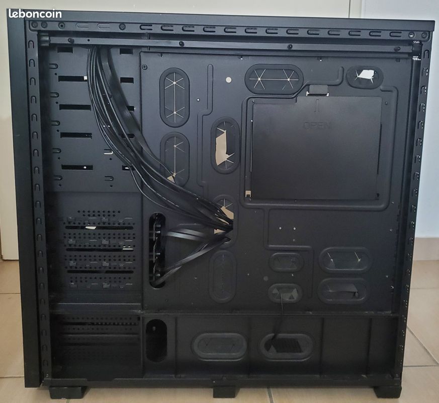 🖥️ Corsair Obsidian 800D – Grande tour idéale NAS / serveur 🗄️ (image 9)