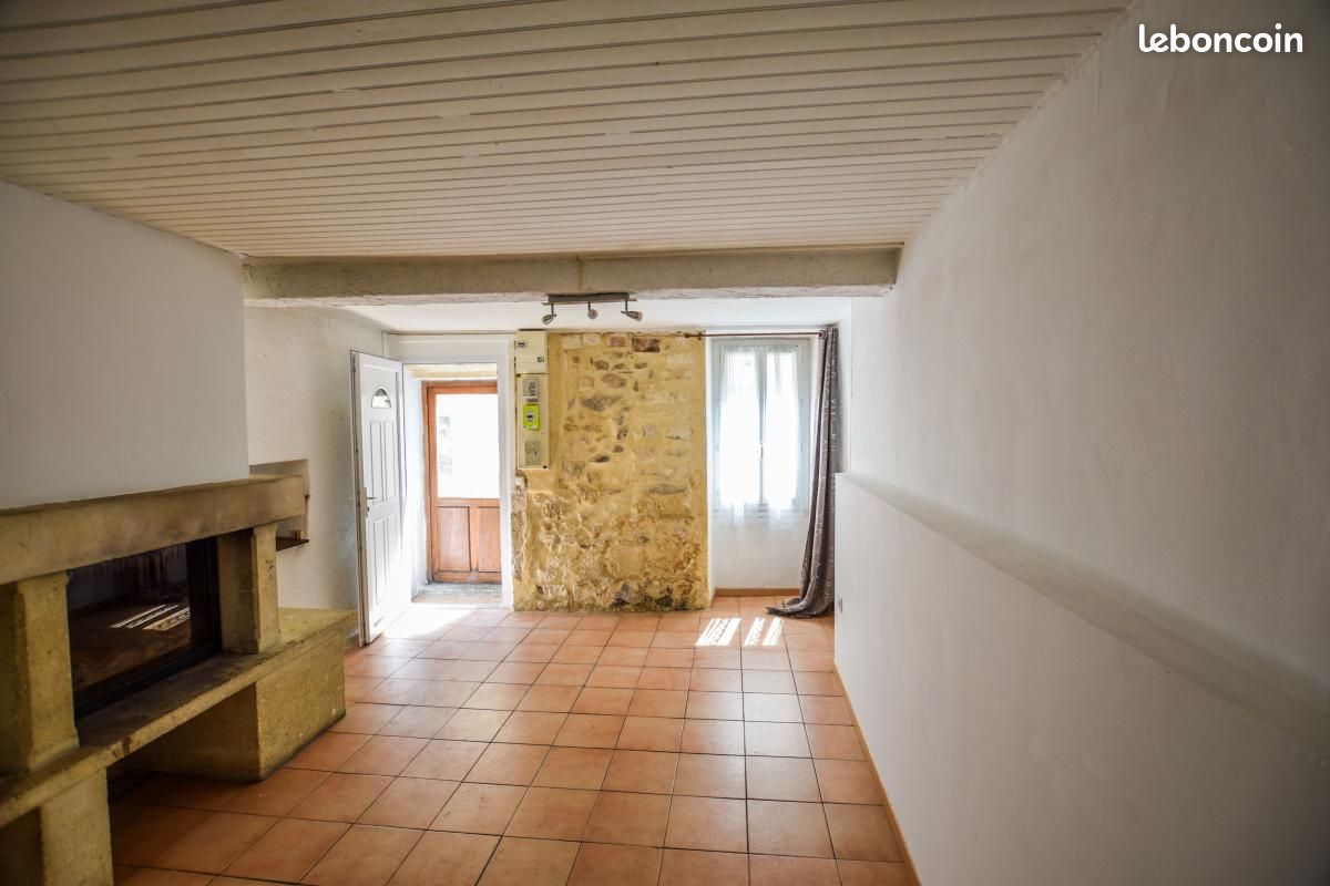 Maison 4 pièces 74 m² · à Rochefort-du-Gard · 74 m² · 775 €