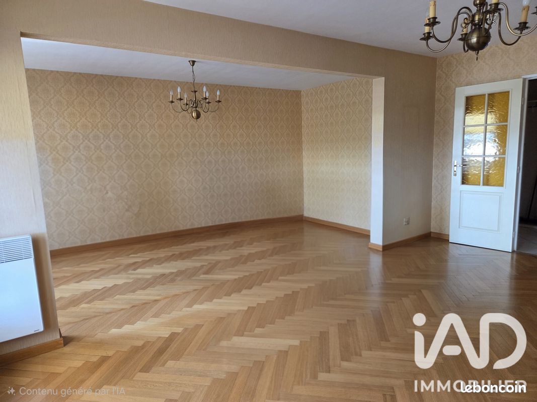 Appartement 5 pièces 116 m² · à Valenciennes · 116 m² · 239 000 €