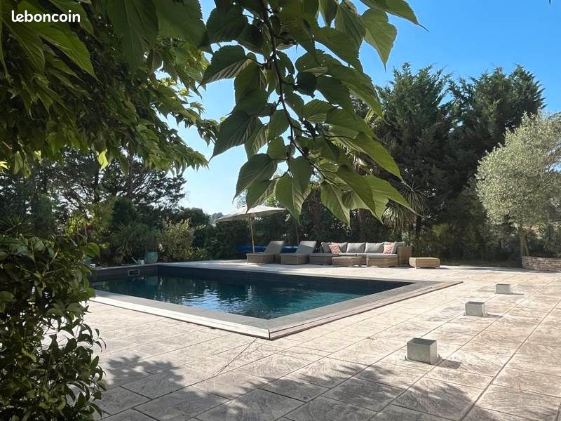 Maison 8 pièces 270 m² · à Léguevin · 270 m² · 482 000 €