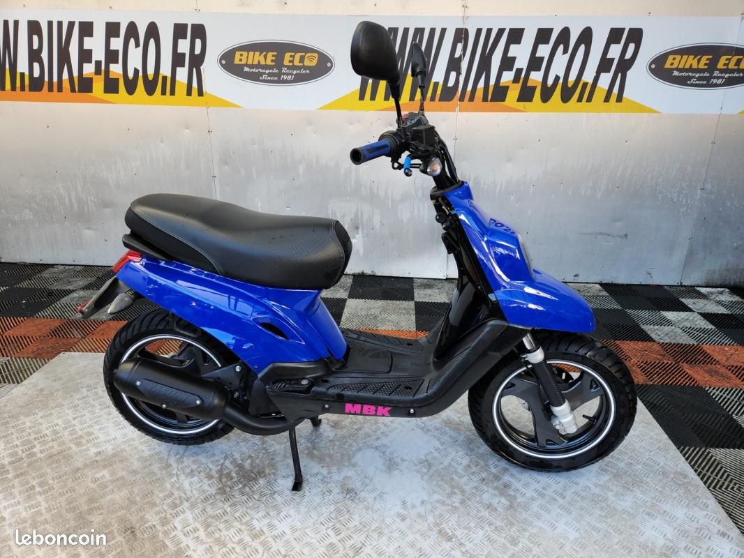 Mbk booster naked 50 12 pouces 2017 (63501) Motos