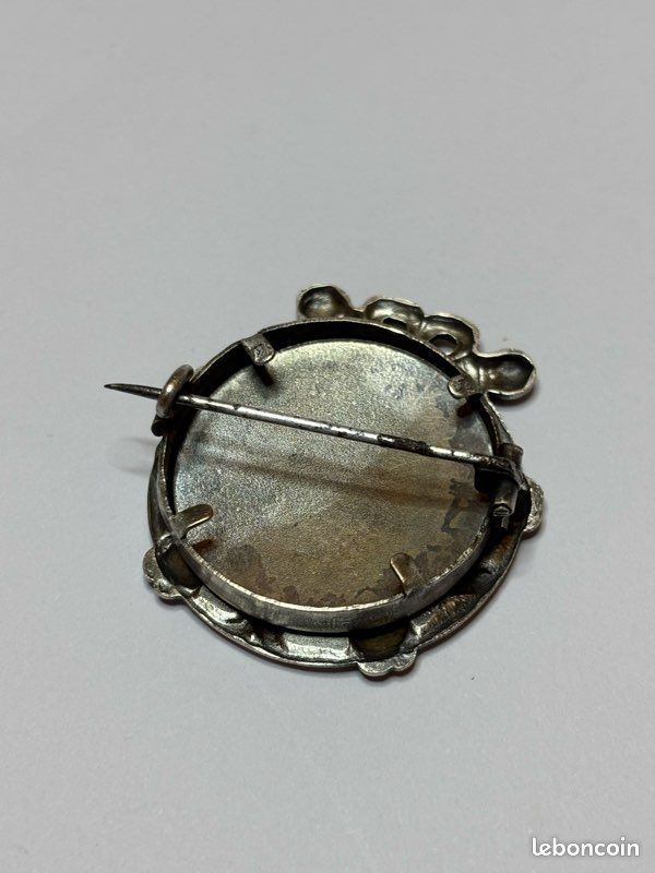 Broche Ancienne Porte-photo En Métal Argenté, 5 Cm, Ref 90158, Bijou Vintage