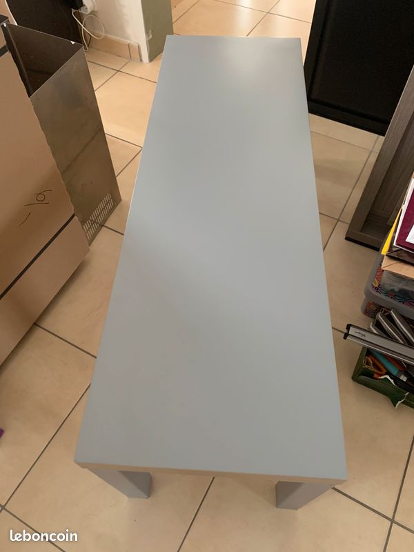 Grande table de salon (image 1)