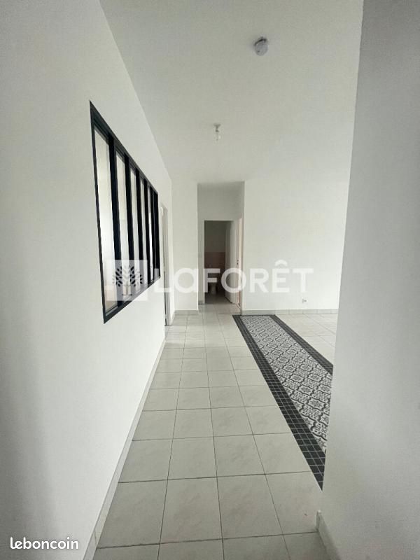 Appartement 2 pièces 66 m² - Châteaubernard 16100 (image principale 0)