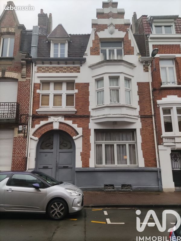 Maison 10 pièces 321 m² · à Lille · 321 m² · 730 000 €