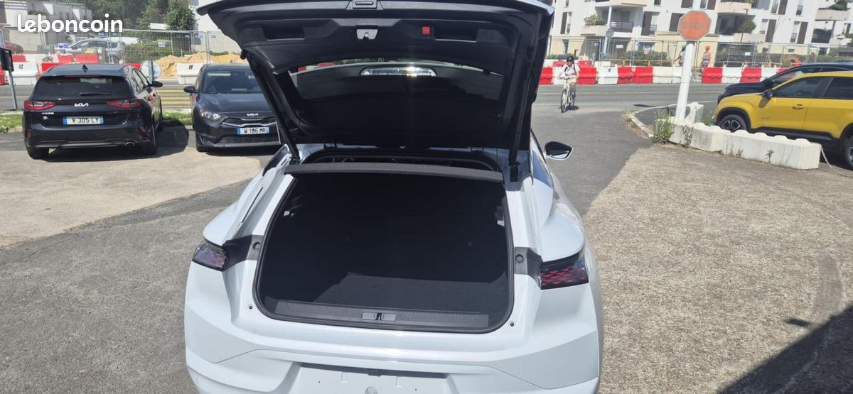 DS N°4 Hybride 145 e-DCT6 Etoile - Alcantara (image 10)