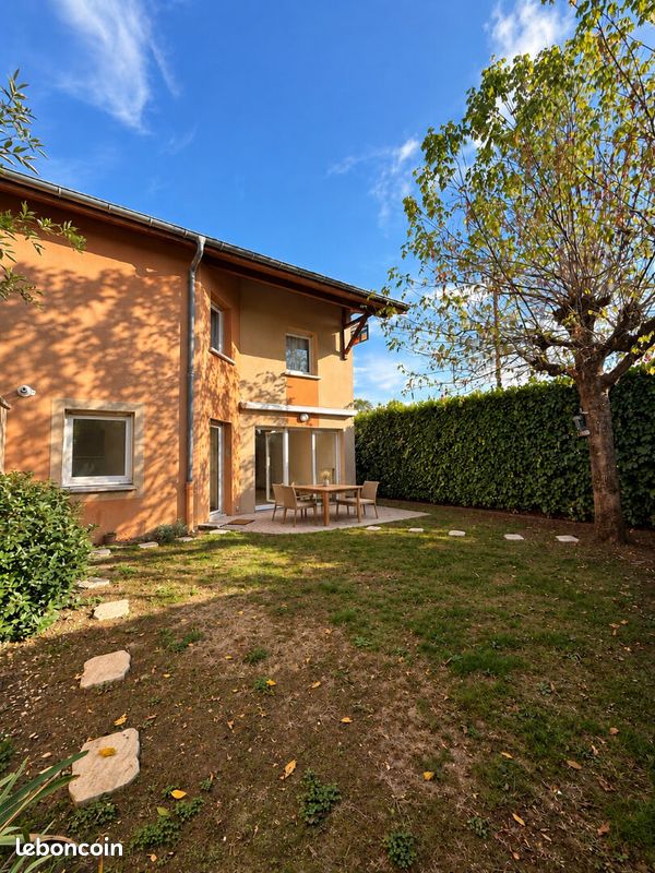Maison 4 pièces 112 m² · à Bourg-en-Bresse · 112 m² · 225 000 €