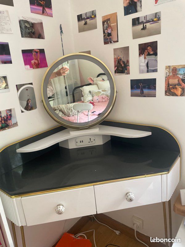 Coiffeuse d’angle LED (image 1)