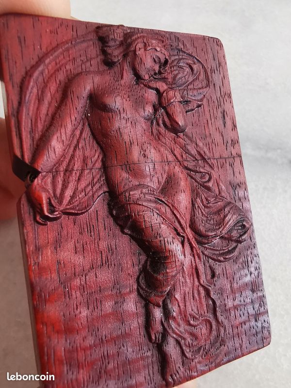 Briquet à essence avec sa boîte (image 3)
