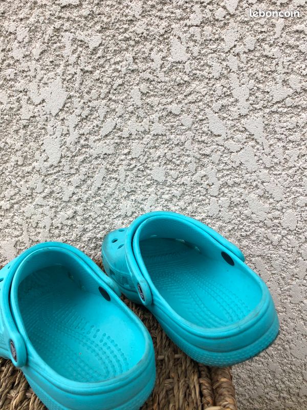 Crocs bleu ciel pout enfant (image 2)