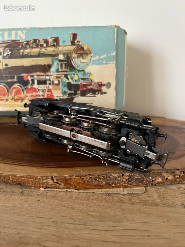 Marklin HO - Locomotive tender 040 , neuf en boite ref 3031, Vente aux enchères : Jouets