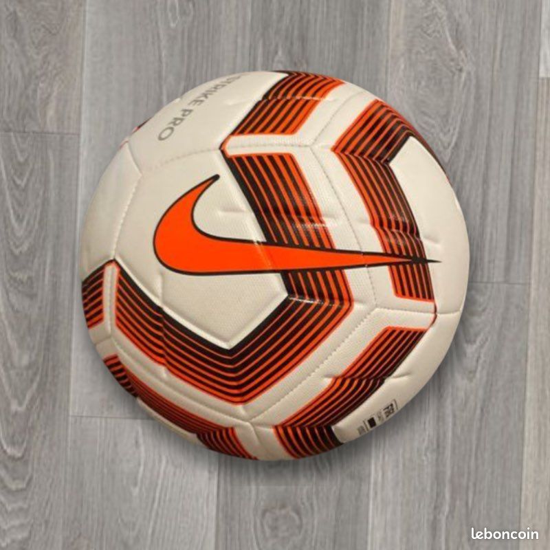 Ballon Nike strike pro team FIFA taille Sport Plein air