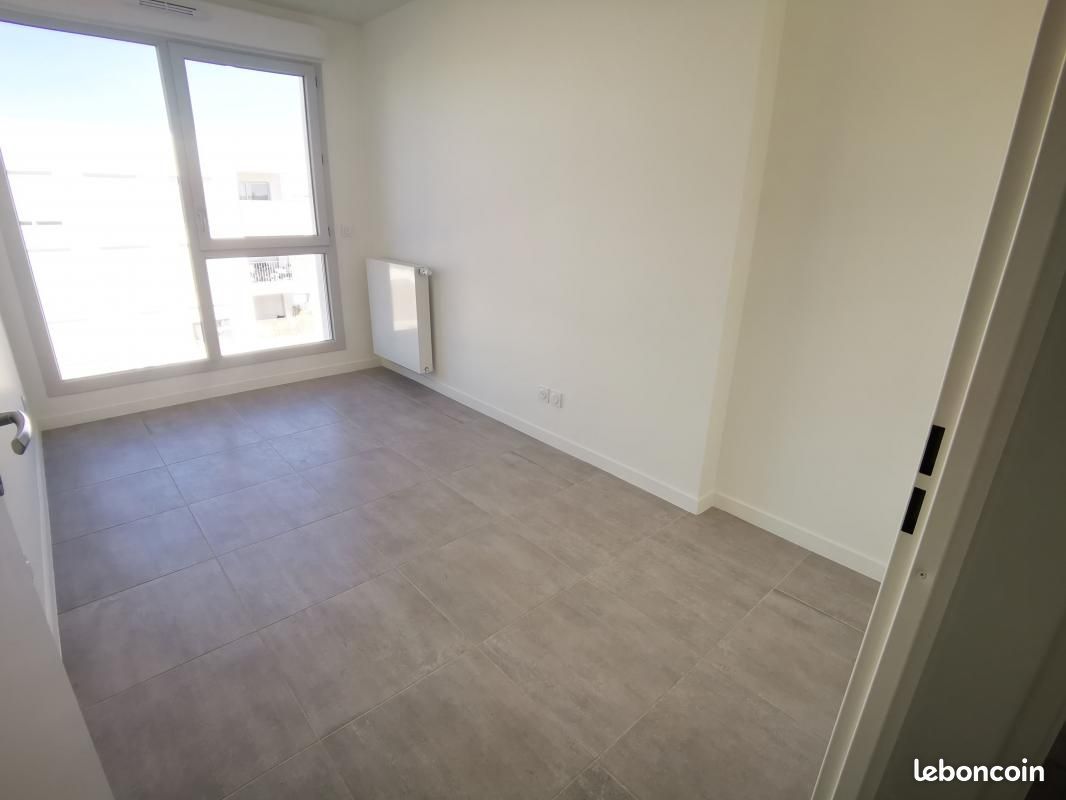 Appartement 3 pièces 61 m² - Cenon 33150 (image principale 4)