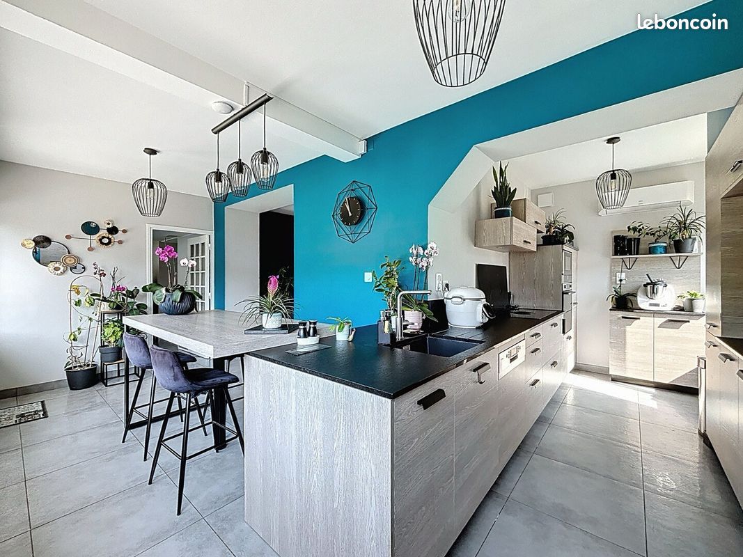 Maison 5 pièces 144 m² · à Lacaune · 144 m² · 244 000 €