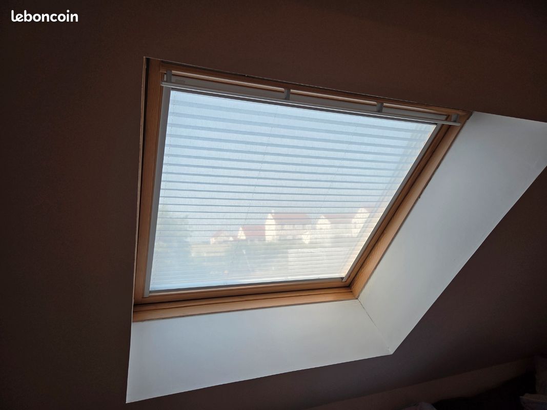 Store Velux tamisant plissé blanc (image 2)