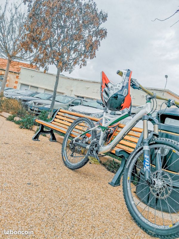 Specialized enduro (image 2)