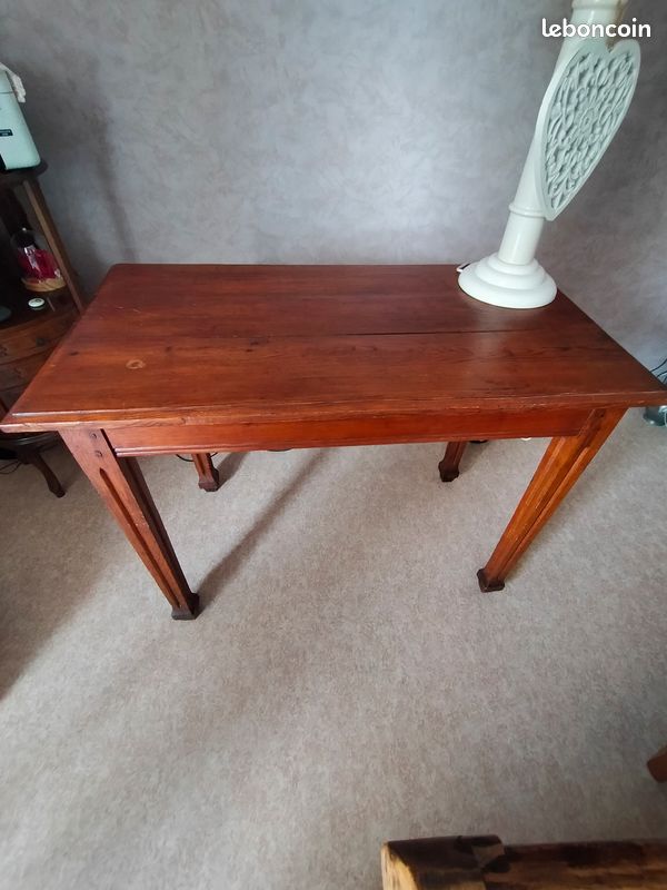 Petite table en chêne (image 3)