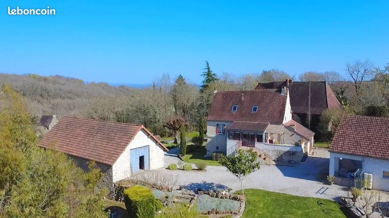 Propriété 5 pièces 105 m²