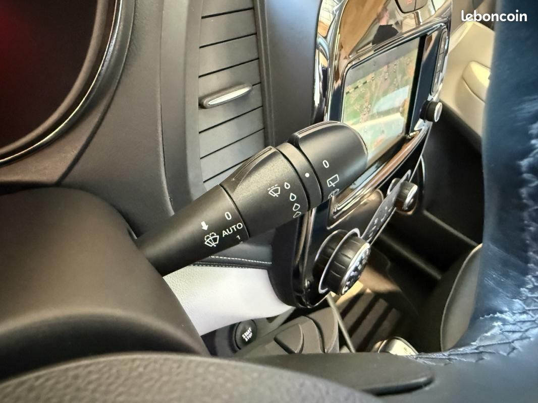 Renault Captur 1.3 TCE 150CH EDC INITIAL PARIS (image 15)