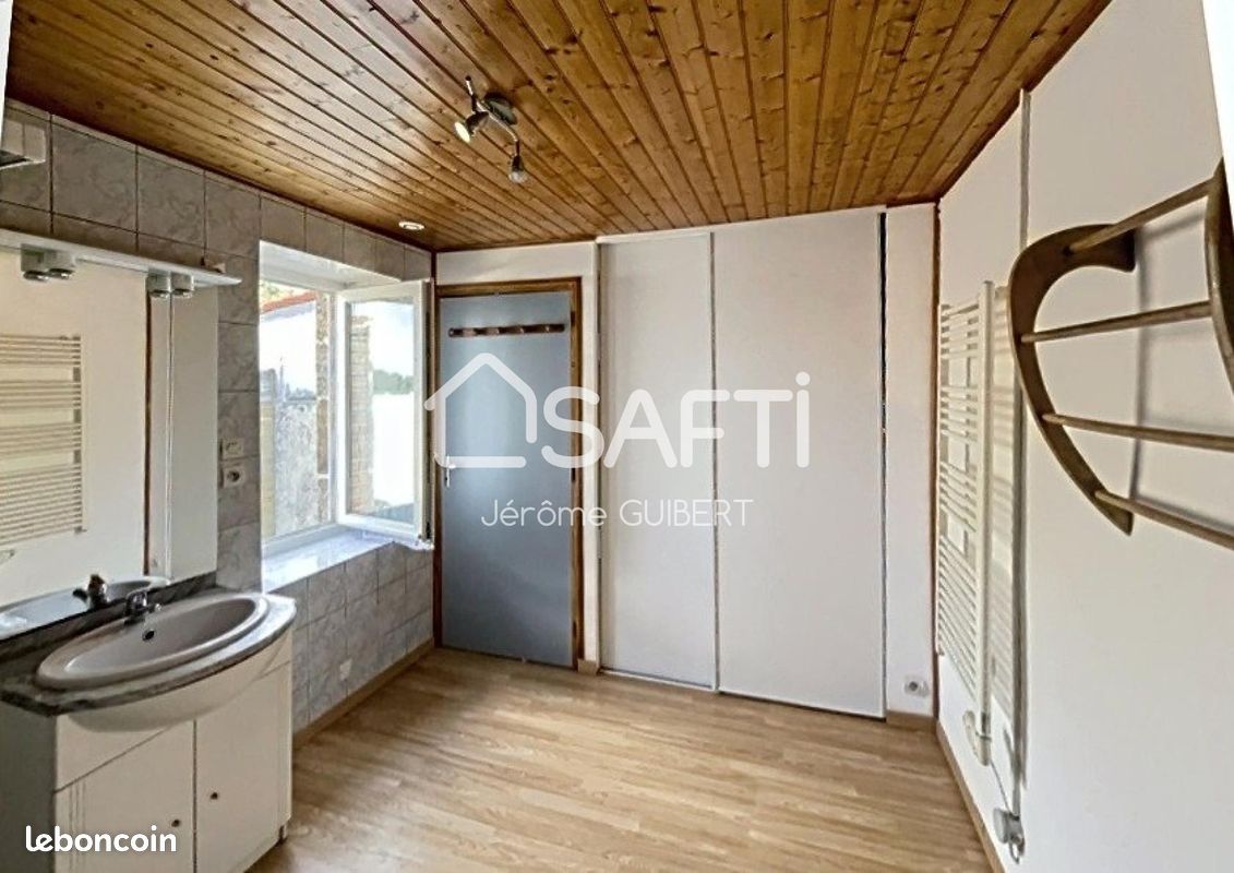 Maison 10 pièces 308 m² - Cirières 79140 (image principale 15)