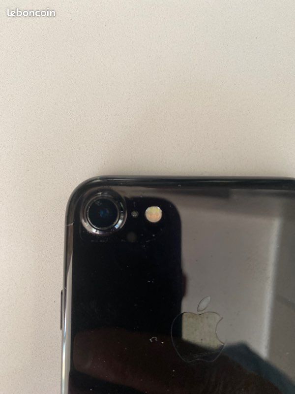 IPhone 7 128 GB + écouteurs filaires (image 3)