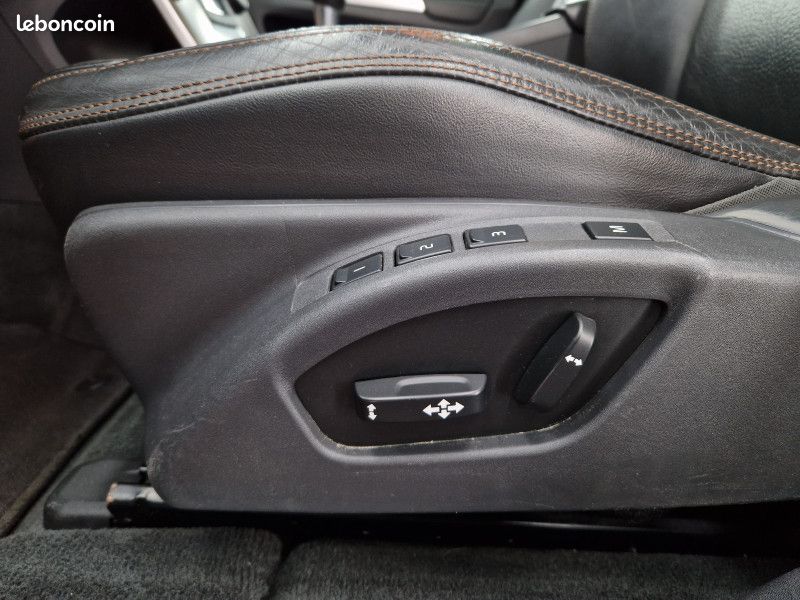 Volvo XC60 D3 136CH SUMMUM * TOIT * BLUETOOTH * XENON * CAMERA * NAVIGATION (image 18)